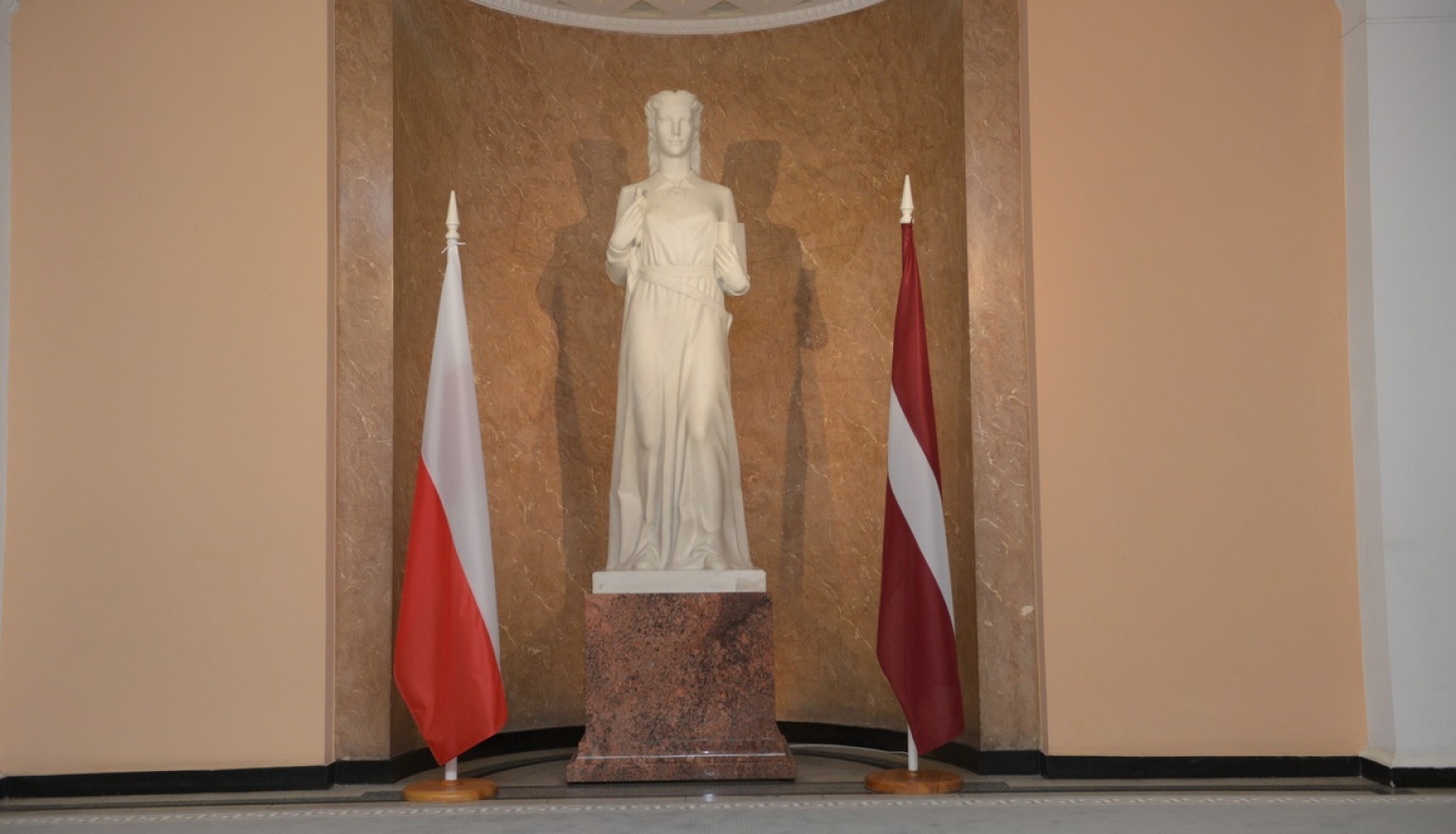 Ministru prezidents tiksies ar Baltijas valstu un Polijas premjeriem