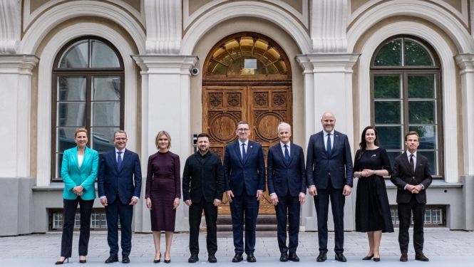 NB8 valdību vadītāji un Ukrainas prezidents