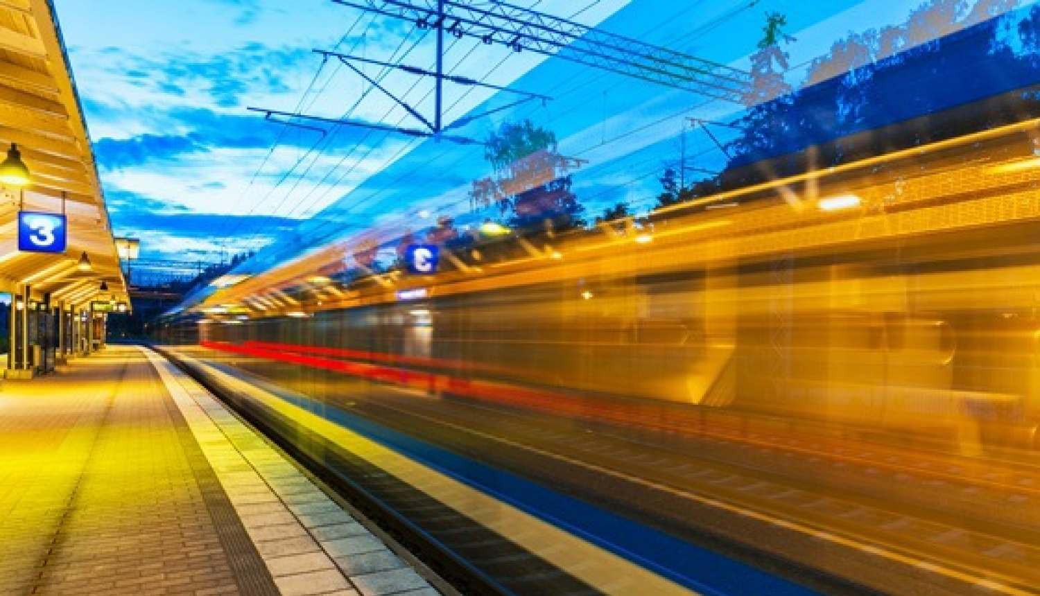 Valdība atbalsta Rail Baltica projekta realizācijā iespēju integrēt apkalpojošo transporta infrastruktūru