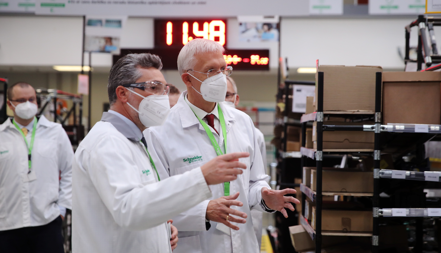 Foto: Uzņēmuma “Schneider Electric” apmeklējums