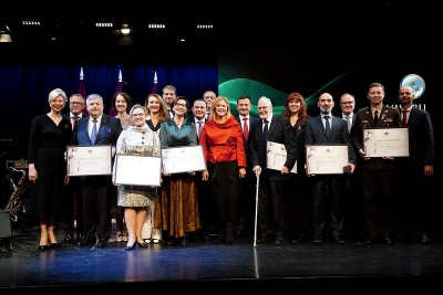 Ministru kabineta balvas laureāti, Ministru prezidente un ministri kopbildē