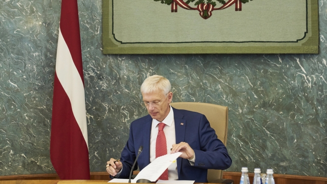 Ministru kabinets samazina pašizolācijas prasību pēc iebraukšanas no ārzemēm uz 10 dienām