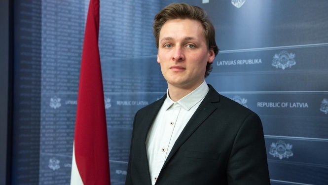 Amatā stājas jaunais Ministru kabineta preses sekretārs