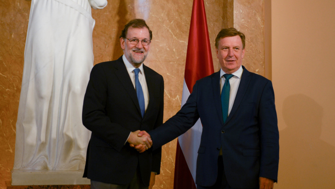 Ministru prezidents dosies vizītē uz Madridi