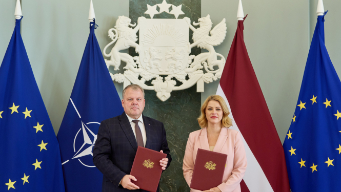 Ministru prezidente un Latvijas Pašvaldību savienības (LPS) priekšsēdis paraksta Ministru kabineta un LPS vienošanās un domstarpību protokolu par 2026. gada valsts budžetu un budžeta ietvaru 2026. – 2028. gadam
