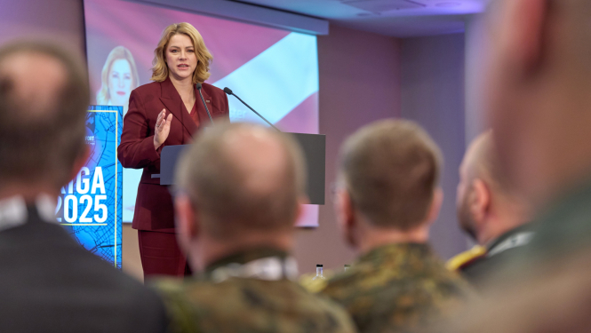 Ministru prezidente Evika Siliņa atklāj NATO Vācijas un Nīderlandes korpusa konferenci