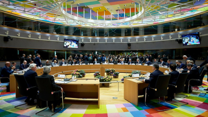 Ministru prezidents Briselē tiksies ar Ž.K.Junkeru un piedalīsies Eiropadomes darbā