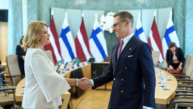 Ministru prezidente Evika Siliņa un Somijas prezidents Aleksandrs Stubs