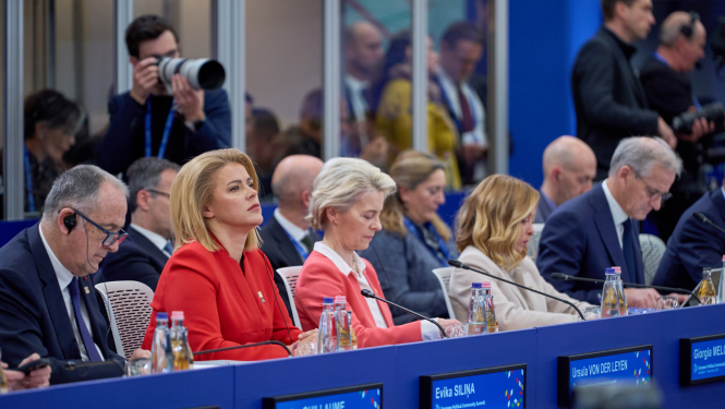 Ministru prezidente Evika Siliņa piedalās Eiropas Politiskās kopienas sanāksmē
