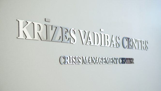 Uzraksts Krīzes vadības centrs