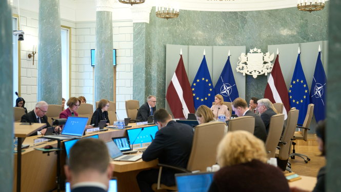 Ministru prezidente Evika Siliņa vada Stratēģiskās vadības tematiskās komitejas sēdi