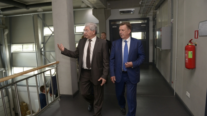 Ministru prezidents Zinību dienā apmeklēs RTU Inženierzinātņu vidusskolu