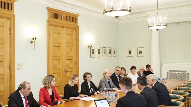 Kariņš ar mazākumtautību organizācijām pārrunā sabiedrības integrācijas jautājumus