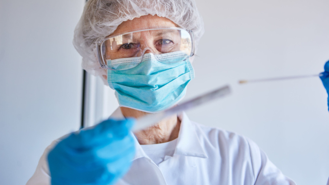 Latvijā laboratorijas varēs izmantot ātros molekulāri bioloģiskos COVID-19 testus
