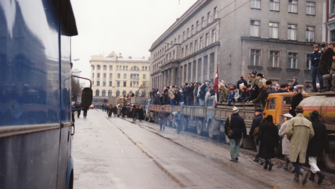 Barikāžu dalībnieki pie Latvijas Republikas Ministru Padomes