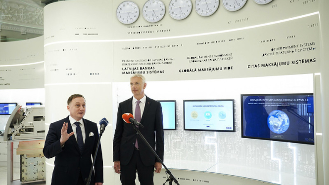Kariņš: valdības un Latvijas Bankas kopīgais mērķis ir veicināt prognozējamu ekonomikas izaugsmi