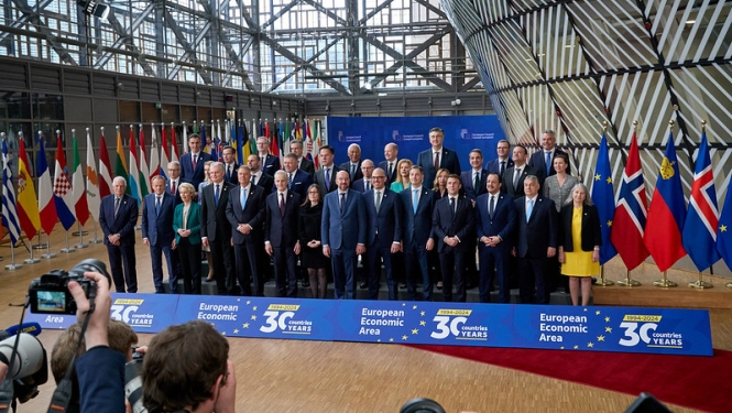 Eiropas Savienības valstu vadītāji kopīgā foto Eiropadomē, Briselē