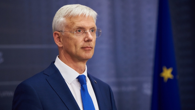 Kariņš: visiem kopīgi ievērojot ierobežojumus un epidemiologu norādījumus, nosargāsim dzīvības un ātrāk atgriezīsimies normālā dzīves ritmā
