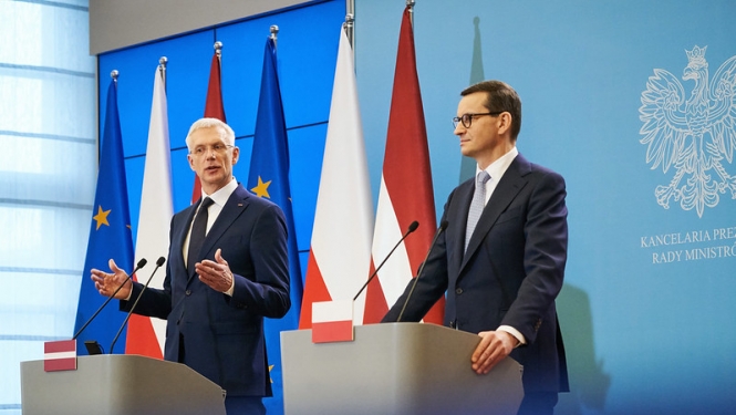 Ministru prezidents Krišjānis Kariņš un Polijas premjerministrs Mateušs Moraveckis