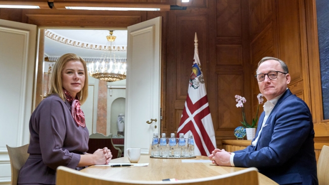 Ministru prezidente Evika Siliņa tiekas ar Latvijas Bankas prezidentu Mārtiņu Kazāku