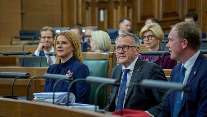 Ministru prezidente, finanšu ministrs, ekonomikas ministrs Saeimā