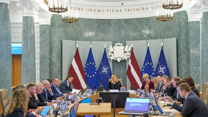 Ministru prezidente Evika Siliņa vada Nacionālās sporta padomes sēdi Ministru kabinetā
