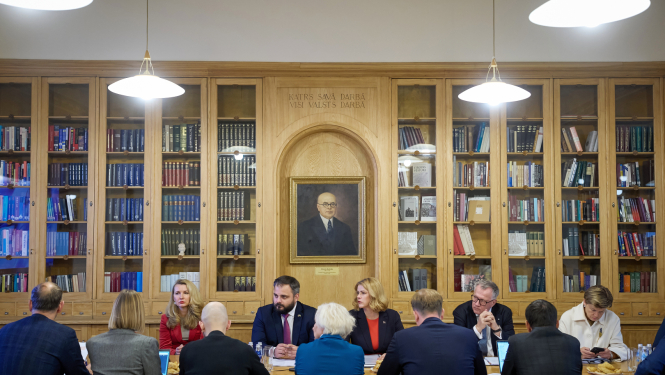 Ministru prezidente Evika Siliņa vada Sadarbības sanāksmi