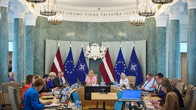 Ministru kabineta sēde 23. jūlijā. Valdības locekļi sēžu zālē. 