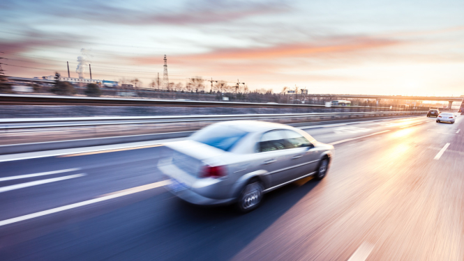 Turpmāk pasažieru komercpārvadājumu veicējiem jāveic sociālās apdrošināšanas iemaksas avansā