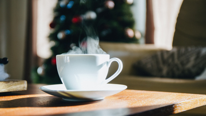 Svētku sezonā jāievēro klusuma periods, samazinot kontaktus un atturoties no kopīgām svinībām un tirdzniecības vietu apmeklēšanas