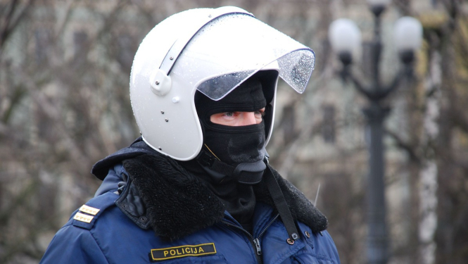 Policistu un robežsargu piemaksām par darbu Covid-19 laikā piešķir 701 393 eiro