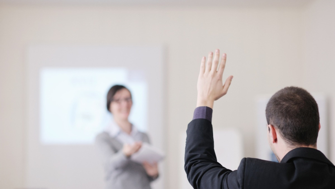 Būtiski palielina ES fondu atbalstu nodarbināto profesionālās kvalifikācijas pilnveidei