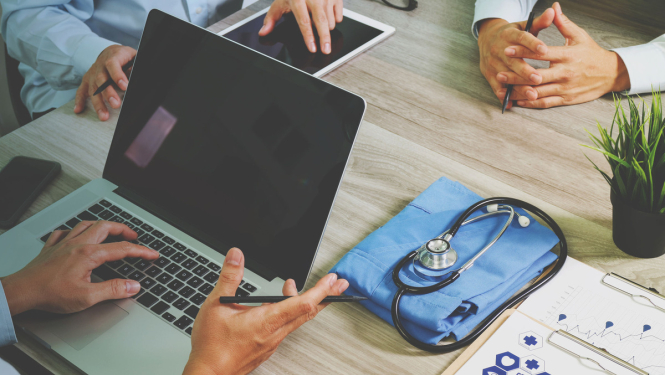 Valsts kancelejas inovācijas laboratorijā #GovLabLatvia radīts jauns mediķu atalgojuma modelis