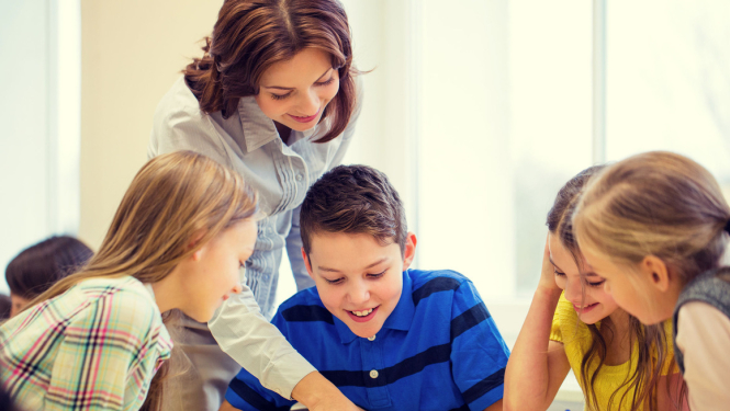 Pilnveido jauno pedagogu darba samaksas modeli