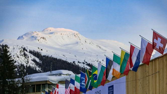 Ministru prezidents ar CERN ģenerāldirektori pārrunā abu pušu turpmākās sadarbības iespējas