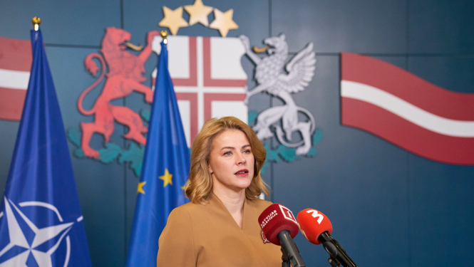 Ministru prezidente Evika Siliņa piedalās preses konferencē