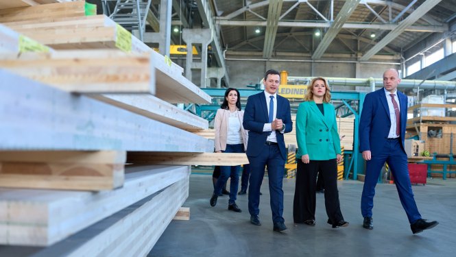 Ministru prezidente Evika Siliņa darba vizītē apmeklē Jelgavu