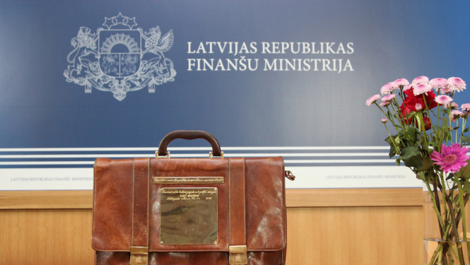 MK apstiprina valsts budžeta bāzes izdevumu apmēru turpmākajiem trim gadiem