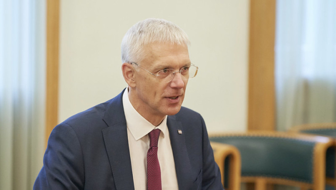 Kariņš ar PVO Latvijas vadītāju pārrunā Covid-19 pandēmijas izplatības ierobežošanu