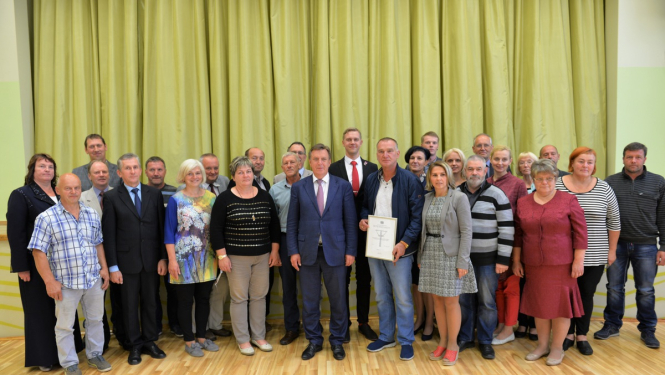 Ministru prezidents ar Mazsalacas uzņēmējiem diskutē par tautsaimniecībai svarīgiem jautājumiem