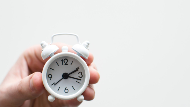 Latvija atbalsta atteikšanos no sezonālas laika maiņas, pastāvīgi paliekot vasaras laikā