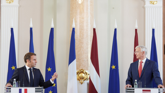 Francijas prezidenta, Latvijas Ministru prezidenta un Lietuvas prezidenta kopīgais paziņojums par demokrātijas aizsardzību