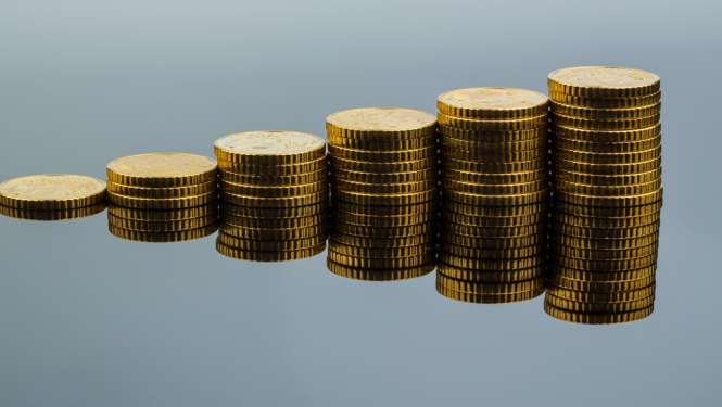 Valdība paplašina atbalsta saņēmēju loku dīkstāves pabalstam un nodokļu brīvdienām