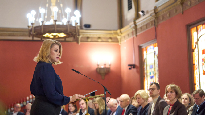 Ministru prezidente Evika Siliņa atklāj konferenci "Latvijas attīstības vīzija 2050 sabiedrības gaidas un attīstības scenāriji