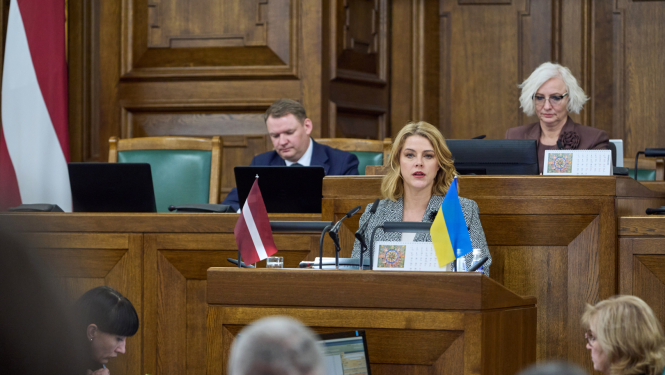 Ministru prezidente Evika Siliņa piedalās Saeimas sēdē