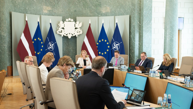 Ministru prezidente Evika Siliņa vada valdības sēdi