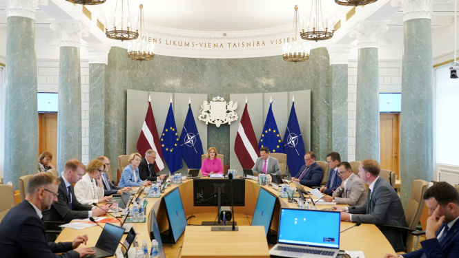 Ministru prezidente Evika Siliņa vada valdības sēdi