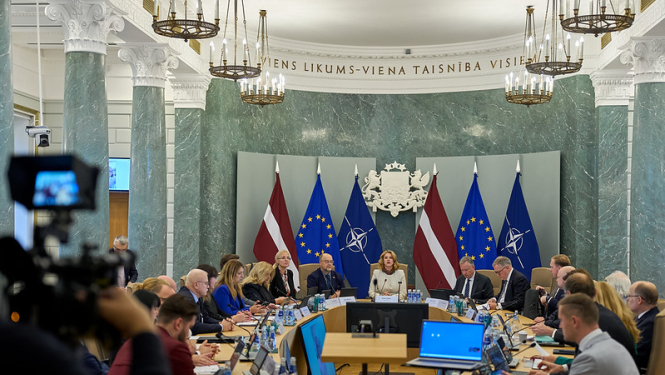 Ministru prezidente Evika Siliņa vada Nacionālās trīspusējās sadarbības padomes sēdi