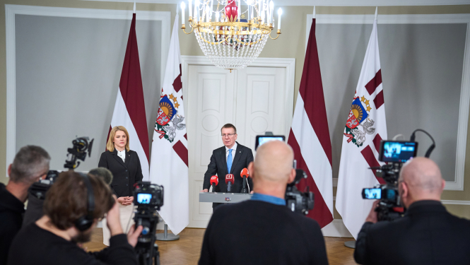 Ministru prezidente Evika Siliņa preses konferencē Rīgas pilī kopā ar Valsts prezidentu Edgaru Rinkēviču pēc kopīgās tikšanās