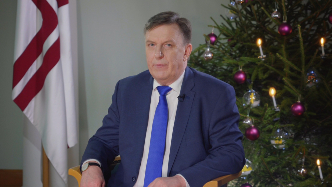 Laimīgu Jauno 2019. gadu!